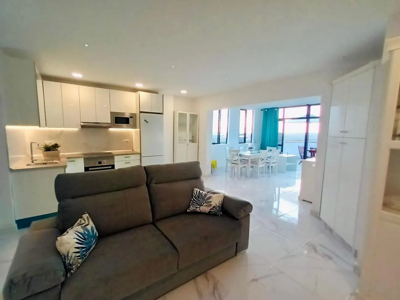 Ocean View Holiday Home Arona