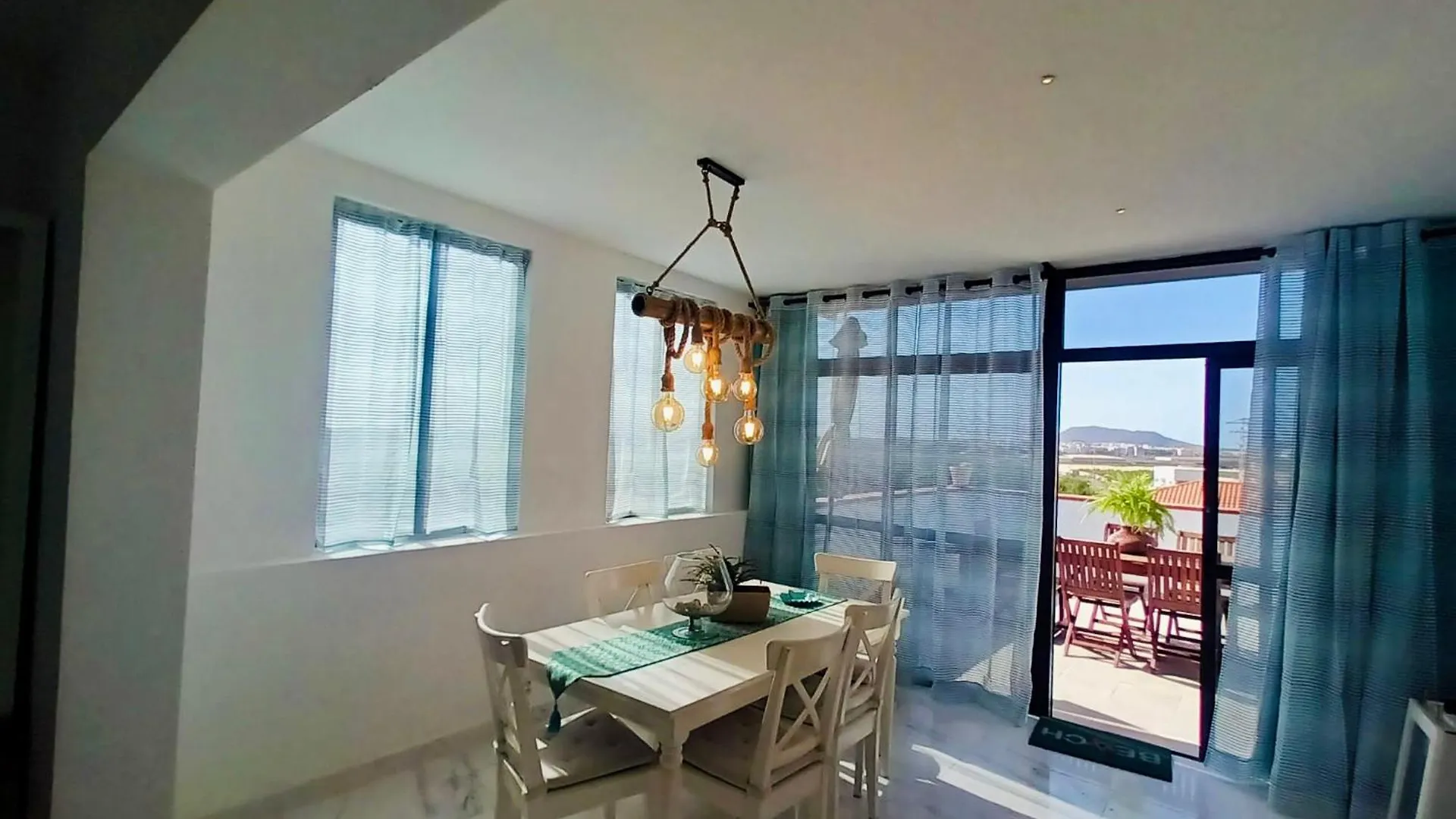 Ocean View Holiday Home Arona